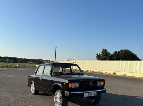 LADA (VAZ) 2107 2010