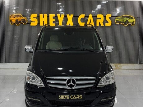 Mercedes Viano 2013