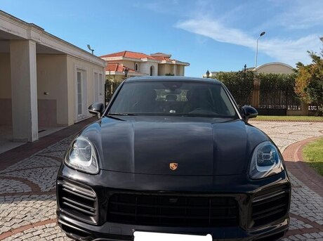 Porsche Cayenne E-Hybrid 2022