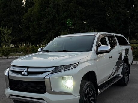 Mitsubishi L200 2021