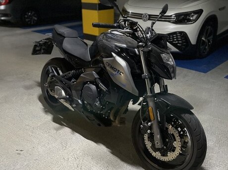 CFMOTO 650 NK 2022