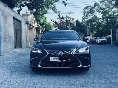 Lexus ES 300h 2021