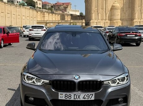 BMW 330 2018