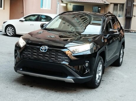 Toyota RAV4 2025