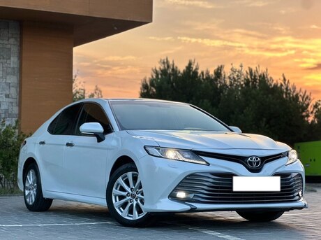 Toyota Camry 2019