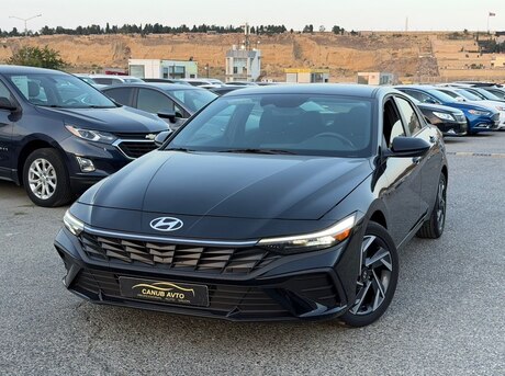 Hyundai Elantra 2025