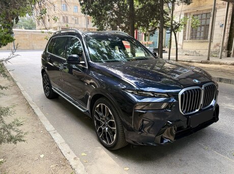 BMW X7 2023