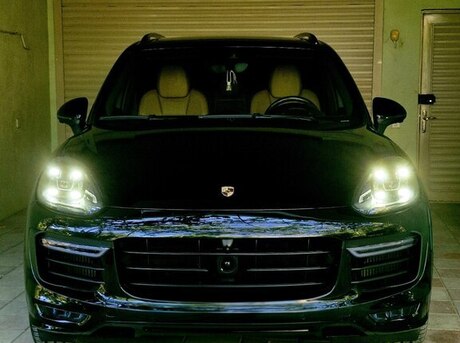 Porsche Cayenne GTS 2016