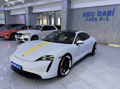Porsche Taycan 4S 2020