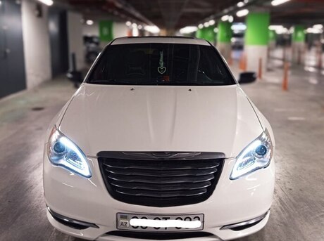 Chrysler 200 2012