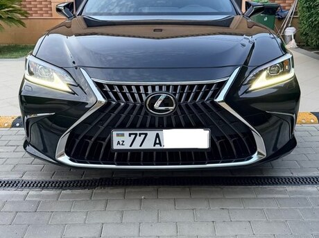 Lexus ES 300h 2023