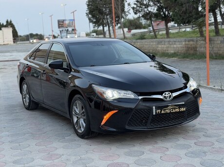 Toyota Camry 2017
