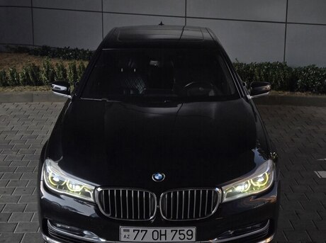BMW 750 2016