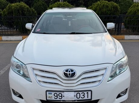 Toyota Camry 2011