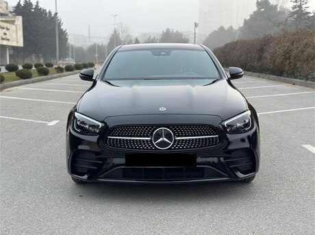 Mercedes E 300 e 2022