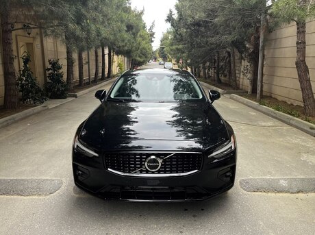 Volvo S60 2024