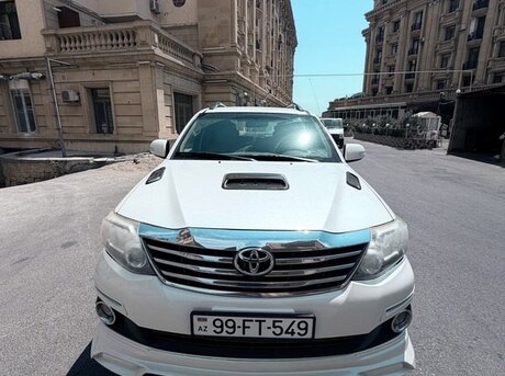 Toyota Fortuner 2013