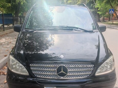 Mercedes Viano 2008