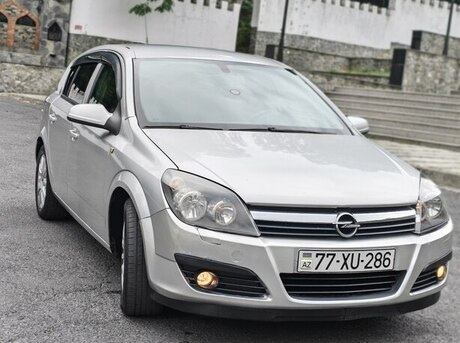 Opel Astra 2004