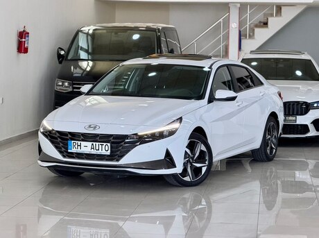 Hyundai Elantra 2023