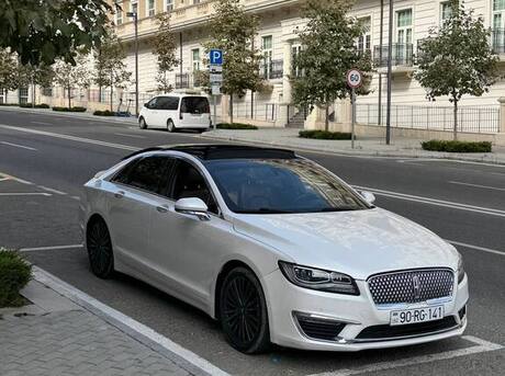 Lincoln MKZ 2018