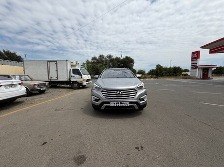 Hyundai Grand Santa Fe 2014
