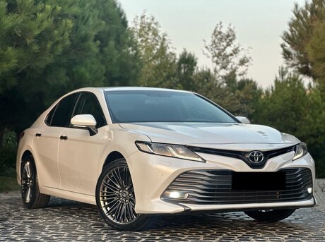 Toyota Camry 2020