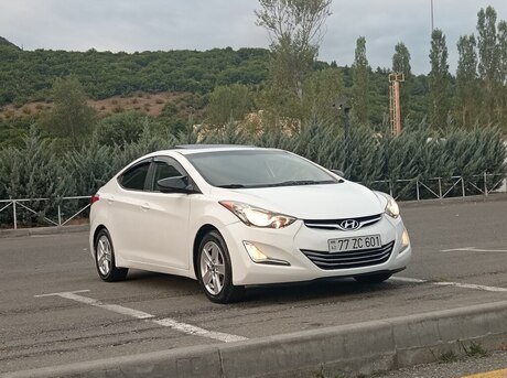 Hyundai Elantra 2013