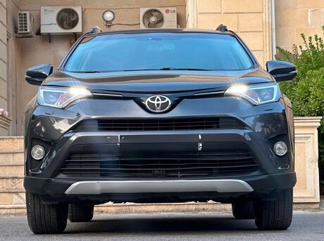 Toyota RAV4 2017