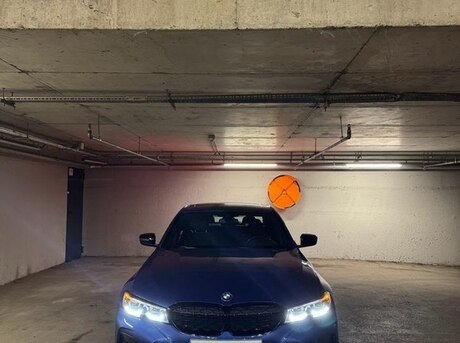 BMW  2020