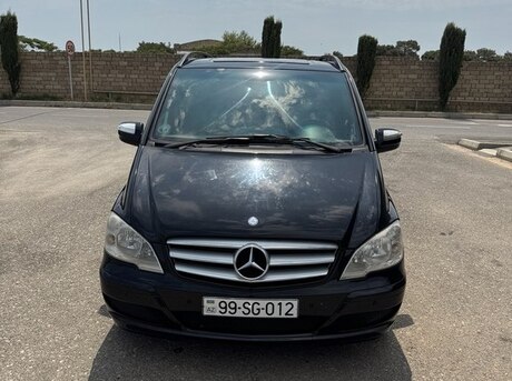 Mercedes Viano 2008