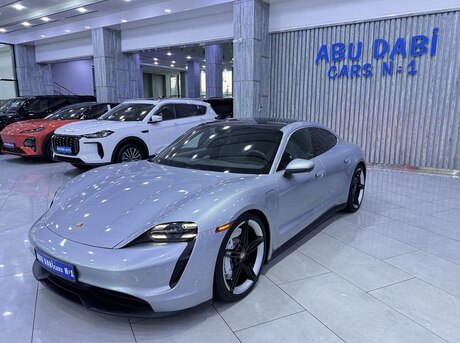 Porsche Taycan 4S 2021