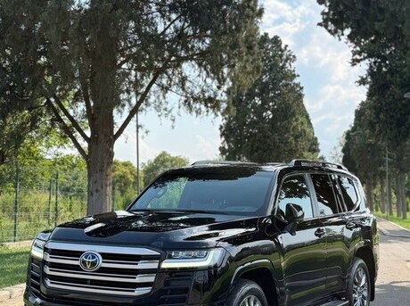 Toyota Land Cruiser 2023