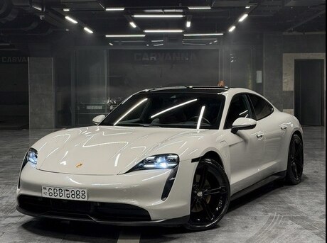 Porsche Taycan 2022