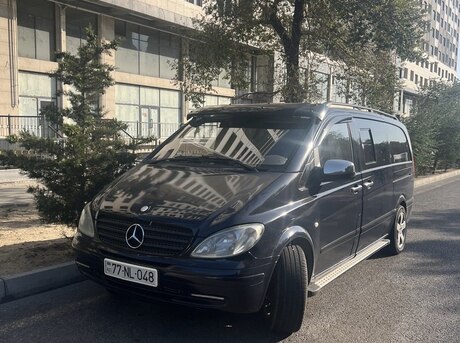 Mercedes  2010