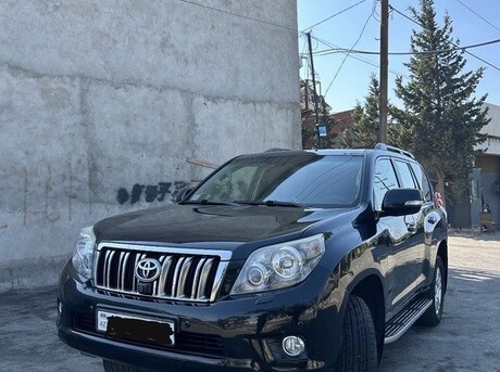 Toyota Land Cruiser Prado 2011