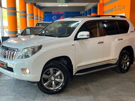 Toyota Land Cruiser Prado 2011