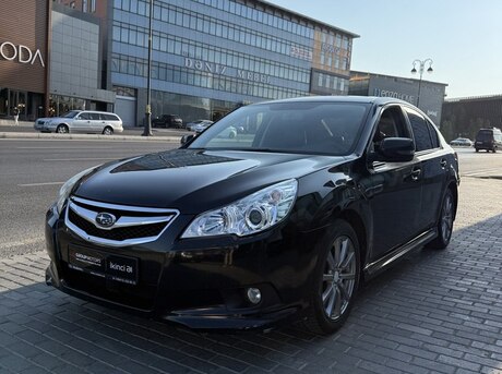 Subaru Legacy 2011