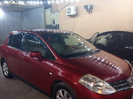 Nissan Tiida 2008