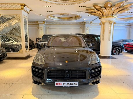 Porsche Cayenne Turbo 2020