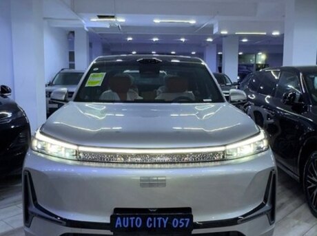 Geely  2025