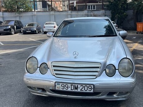 Mercedes E 270 2000