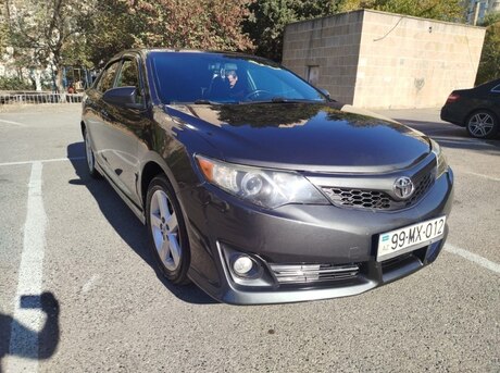 Toyota Camry 2012