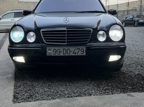 Mercedes E 270 2000