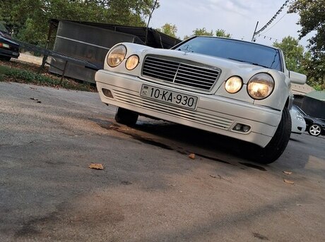 Mercedes E 230 1996