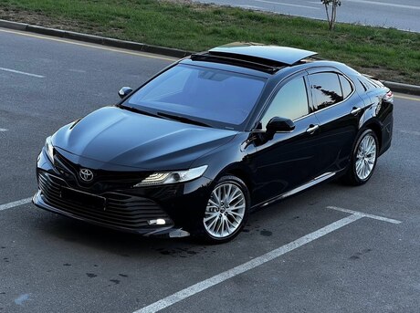 Toyota Camry 2019