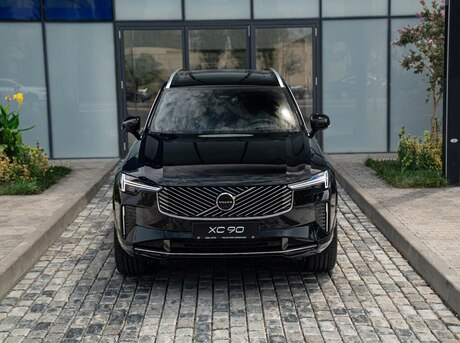 Volvo XC90 2026