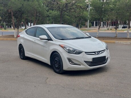 Hyundai Elantra 2012