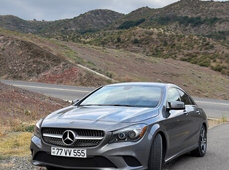 Mercedes CLA 250 2015