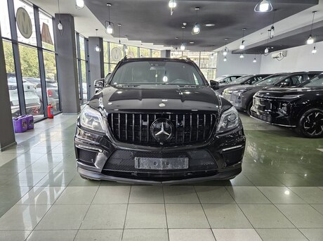 Mercedes  2014